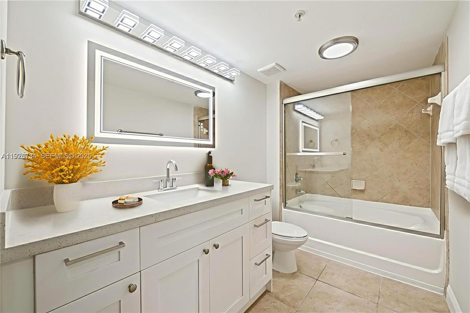 600 South Dixie Highway, Unit 237 West Palm Beach, FL 33401 - Photo 14 of 46 Virtual Staged