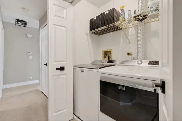 $475,000 | 962 Shoreline Road, Unit 898, Lake Barrington, IL 60010