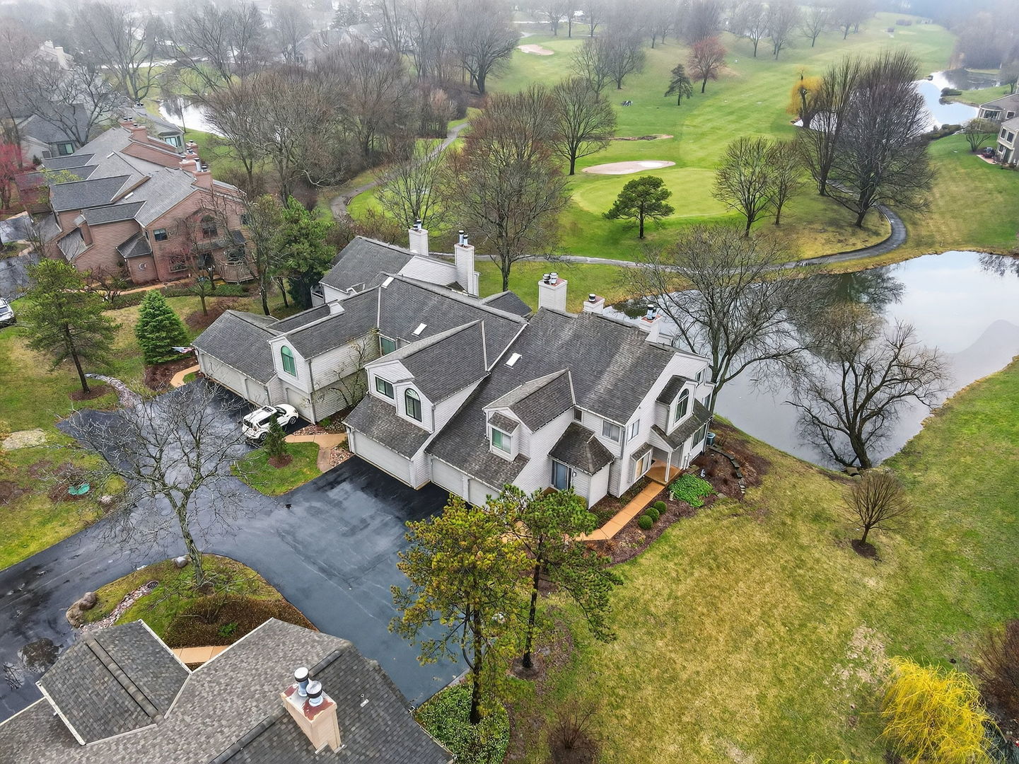 962 Shoreline Road, Unit 898 Lake Barrington, IL 60010 - Photo 2 of 19