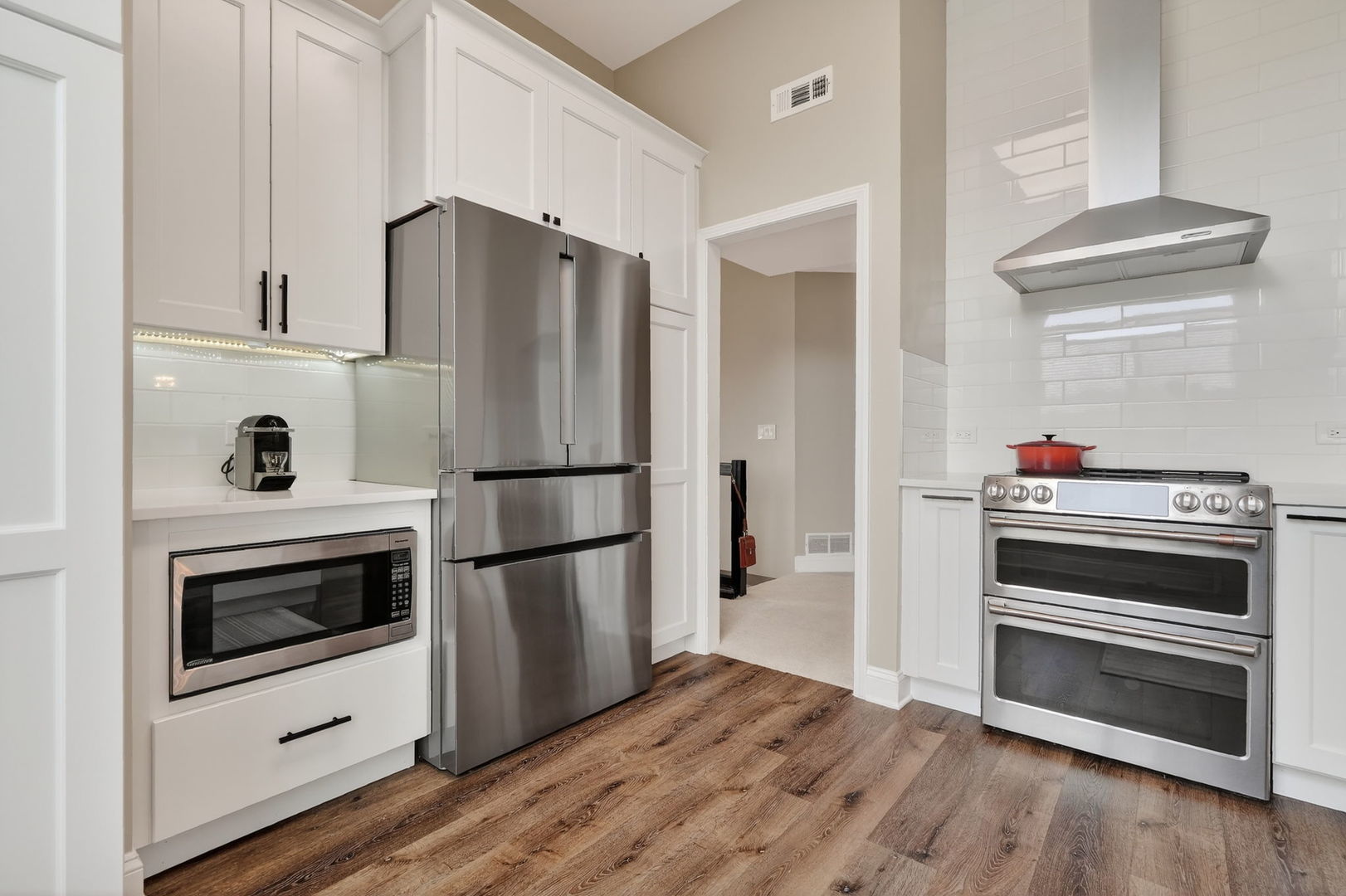 962 Shoreline Road, Unit 898 Lake Barrington, IL 60010 - Photo 5 of 19