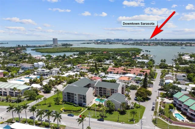 $525,000 | 845 Benjamin Franklin Drive, Unit 101, Sarasota, FL 34236