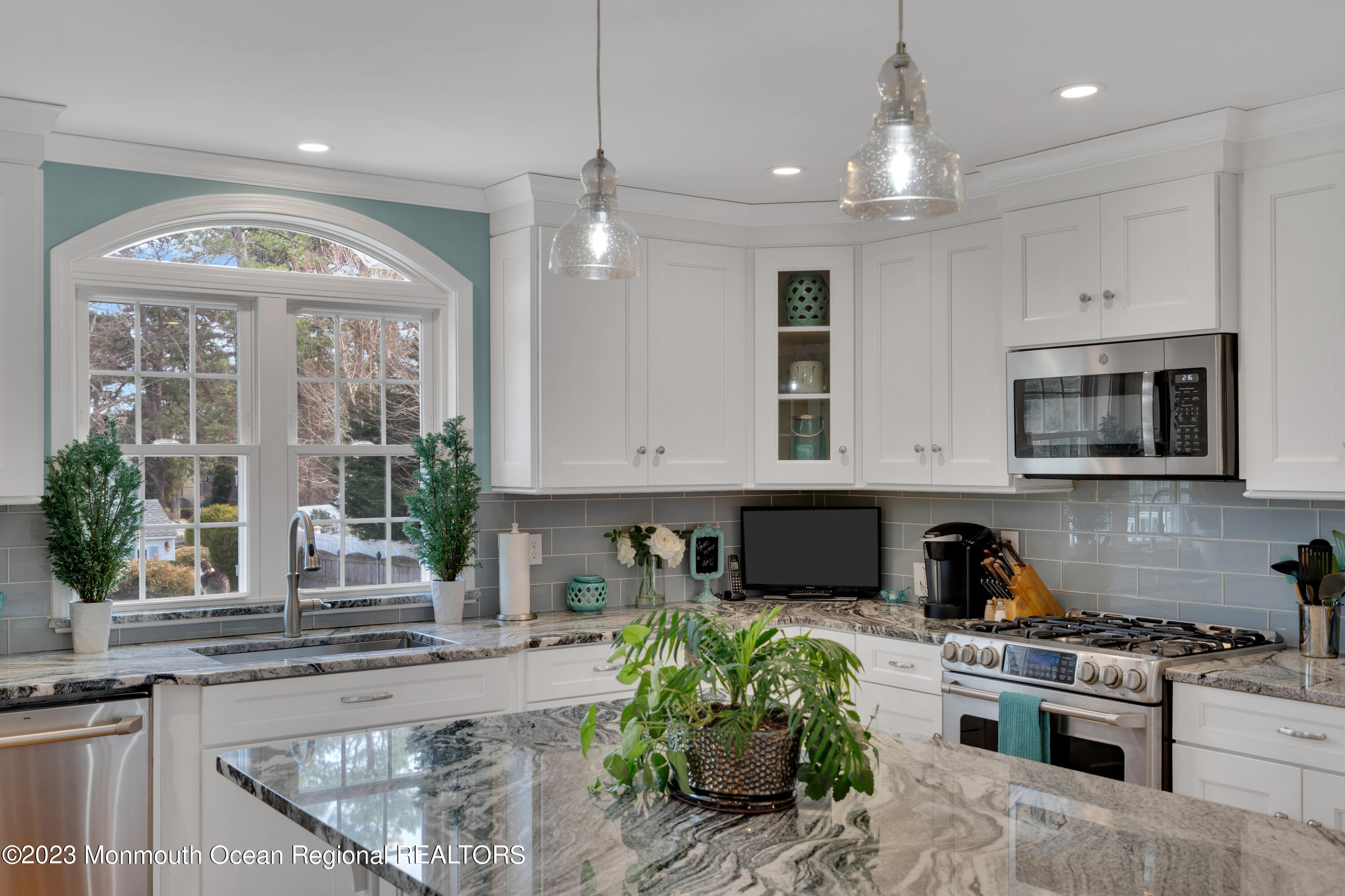 413 Yeoman Road Manahawkin, NJ 08050 - Photo 21 of 54 dsc09767