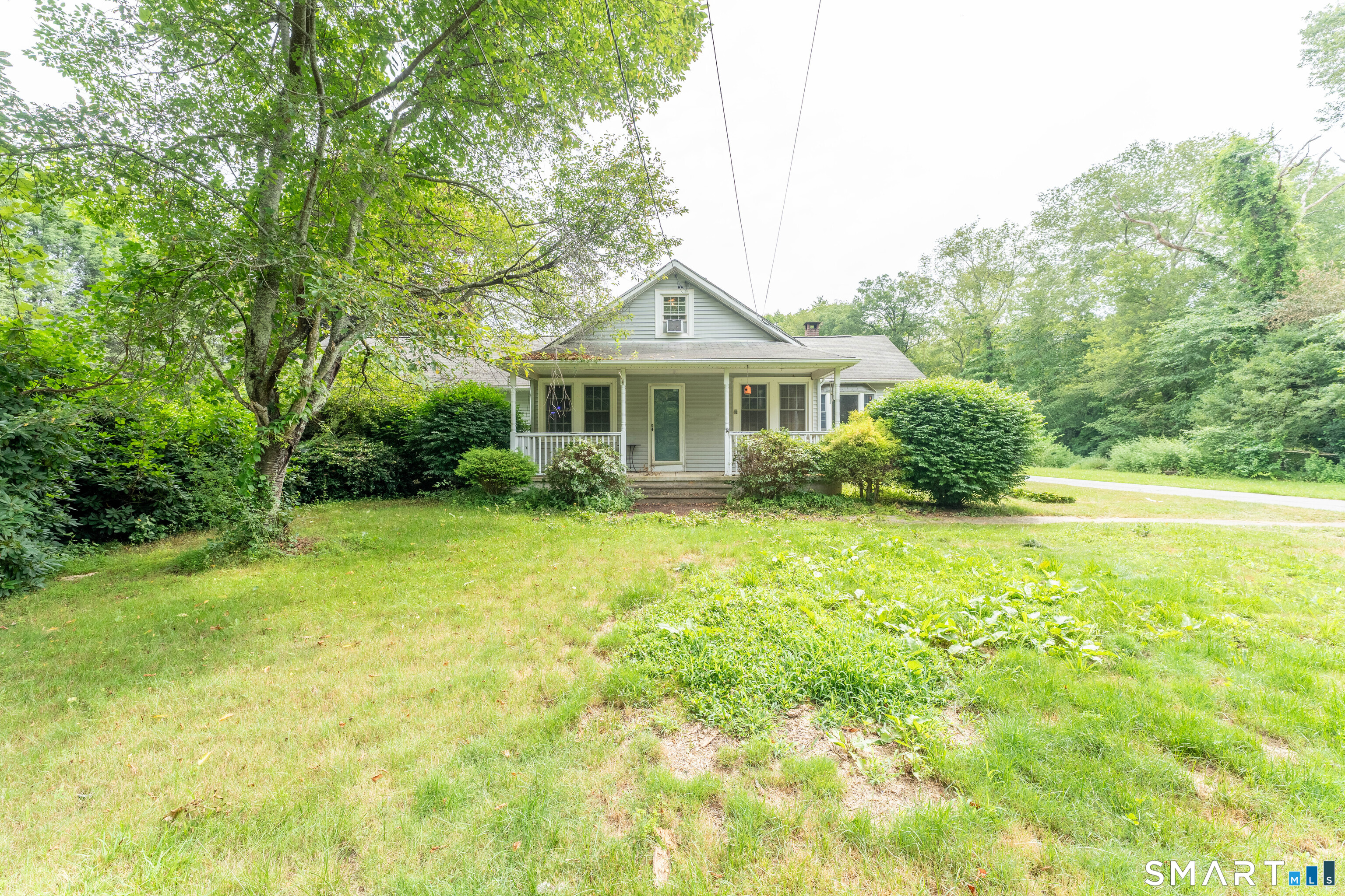 193 Old Colchester Road Waterford, CT 06375 - Photo 3 of 40