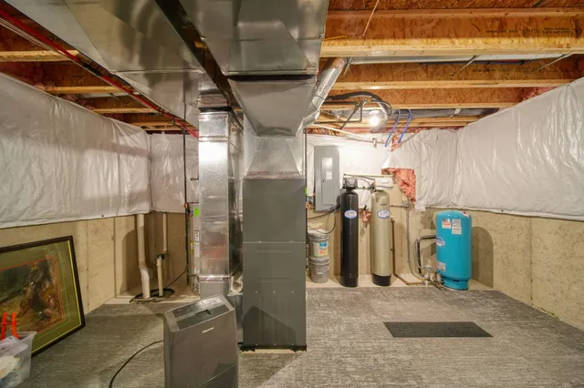 $384,875 | 4126 Mckenna Drive, Adrian, MI 49221