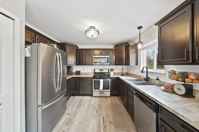 $384,875 | 4126 Mckenna Drive, Adrian, MI 49221