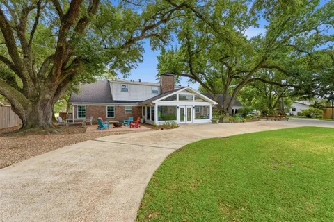 $487,000 | 1218 Bernadette Drive, Sulphur, LA 70663