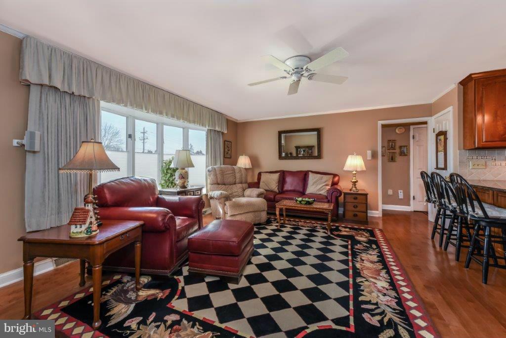 1701 Perryville Road Perryville, MD 21903 - Photo 4 of 30 Tons Of Natural Sunlight In this Family Room-