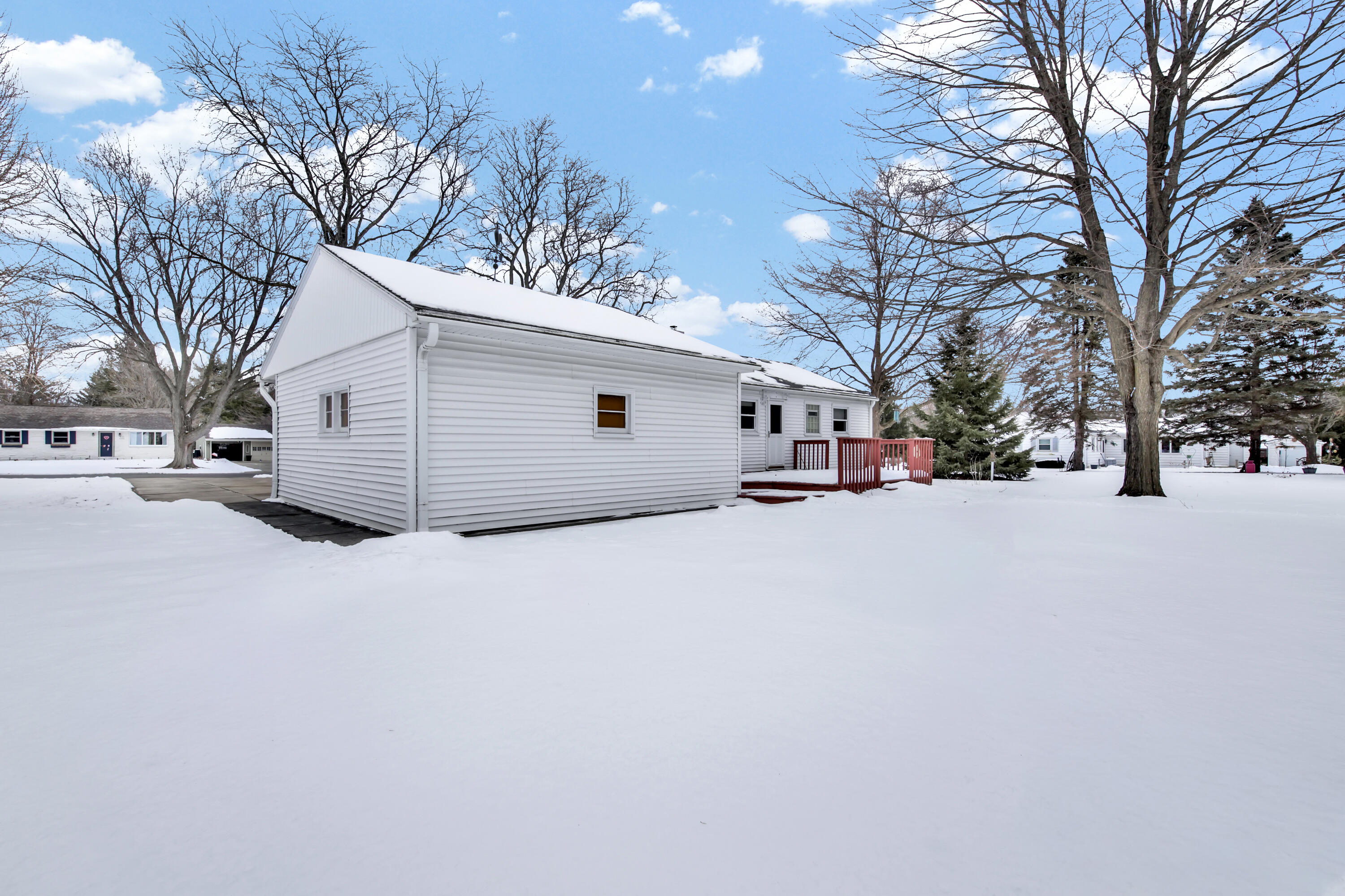 W150S6441 Spring Lane Muskego, WI 53150 - Photo 18 of 24 of garage
