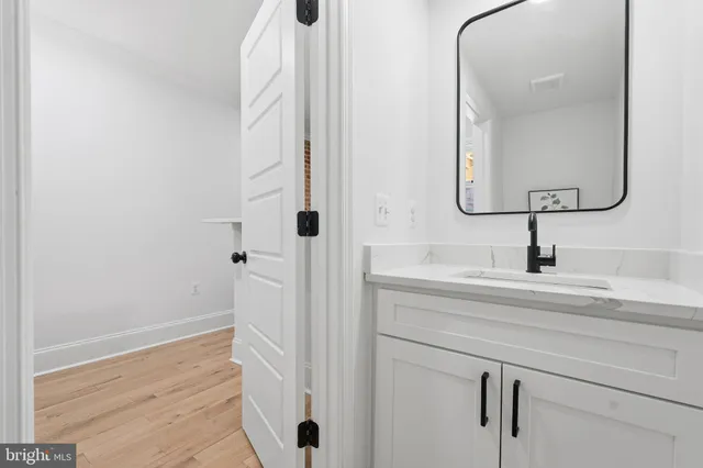 $565,000 | 627 South Lakewood Avenue, Baltimore, MD 21224