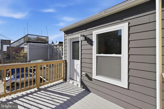 $565,000 | 627 South Lakewood Avenue, Baltimore, MD 21224