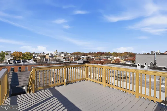 $565,000 | 627 South Lakewood Avenue, Baltimore, MD 21224