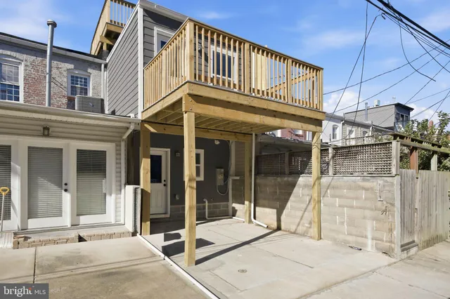 $565,000 | 627 South Lakewood Avenue, Baltimore, MD 21224