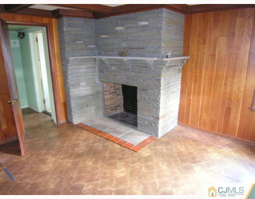 23 Pennington Road New Brunswick, NJ 08901 - Photo 4 of 10