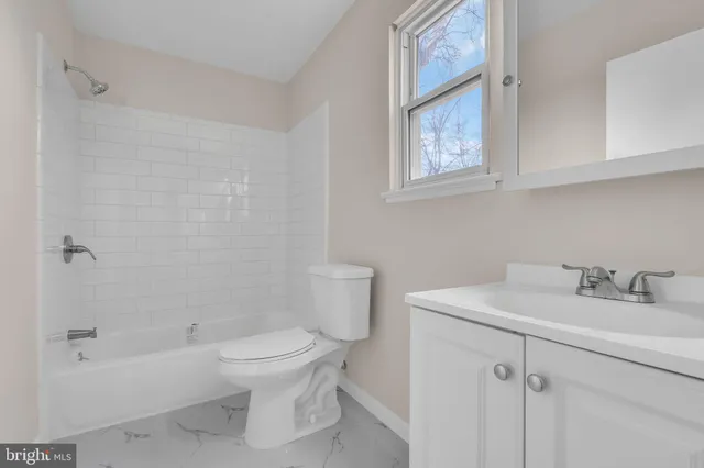 $334,000 | 124 Stratford Avenue, Stratford, NJ 08084