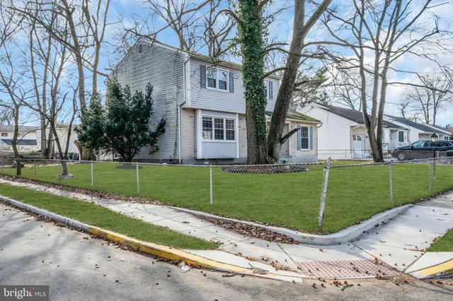 $334,000 | 124 Stratford Avenue, Stratford, NJ 08084