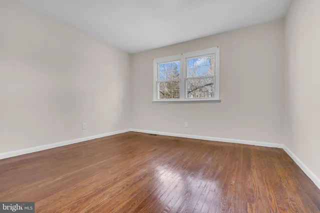 $334,000 | 124 Stratford Avenue, Stratford, NJ 08084