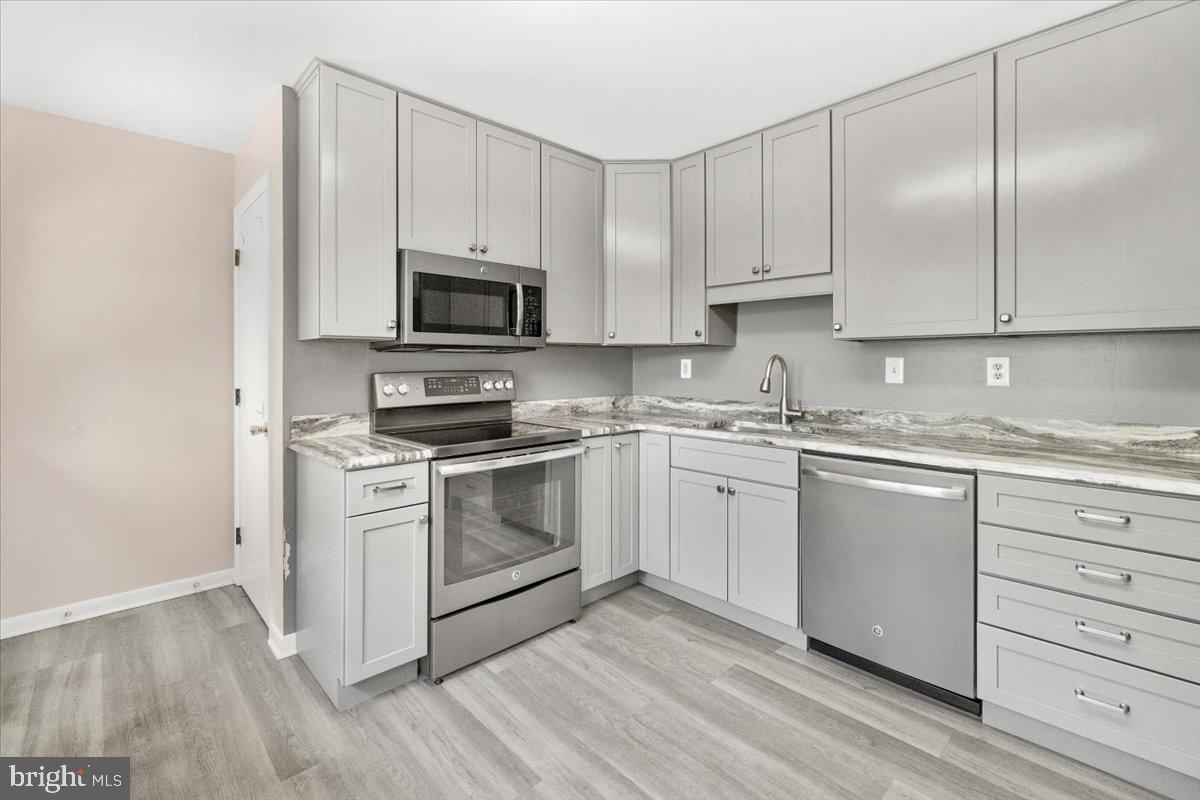 2051 Flag Marsh Road Mount Airy, MD 21771 - Photo 12 of 41 Gallery Image 12