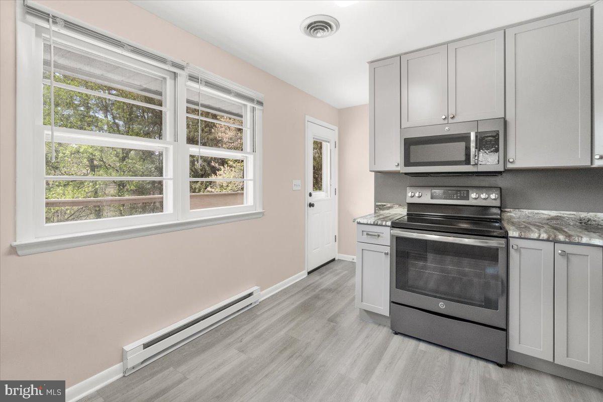 2051 Flag Marsh Road Mount Airy, MD 21771 - Photo 13 of 41 Gallery Image 13