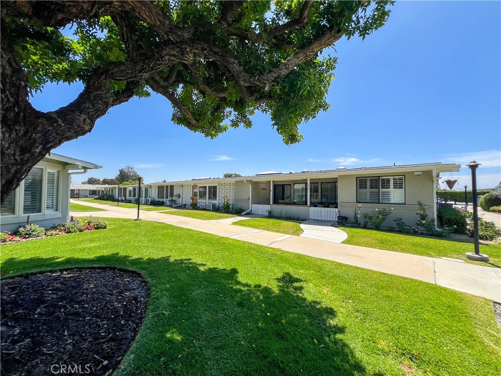 1621 Monterey Road Seal Beach, CA 90740 - Photo 3 of 4