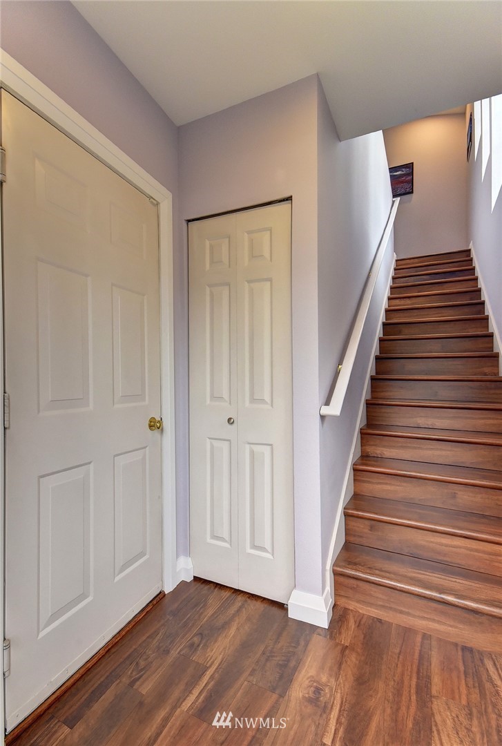 22617 4th Avenue West, Unit 101 Bothell, WA 98021 - Photo 2 of 21