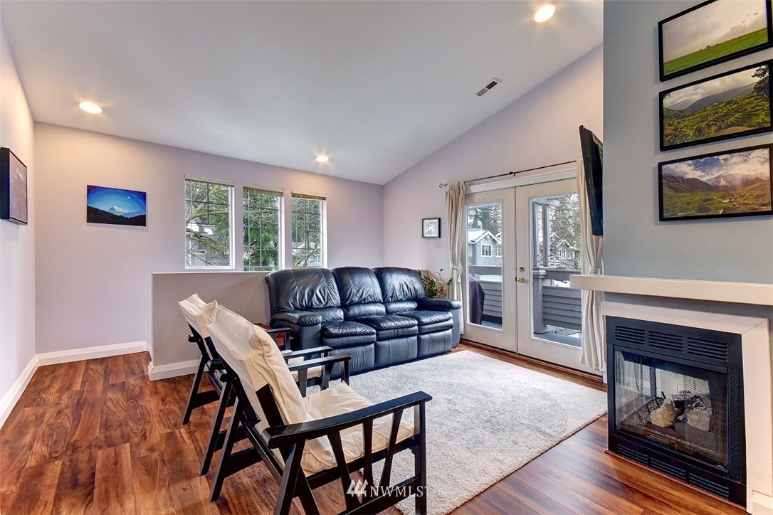 22617 4th Avenue West, Unit 101 Bothell, WA 98021 - Photo 5 of 21
