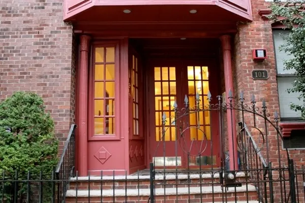 $2,700 | 101 Willow Avenue, Unit 2F, Hoboken, NJ 07030