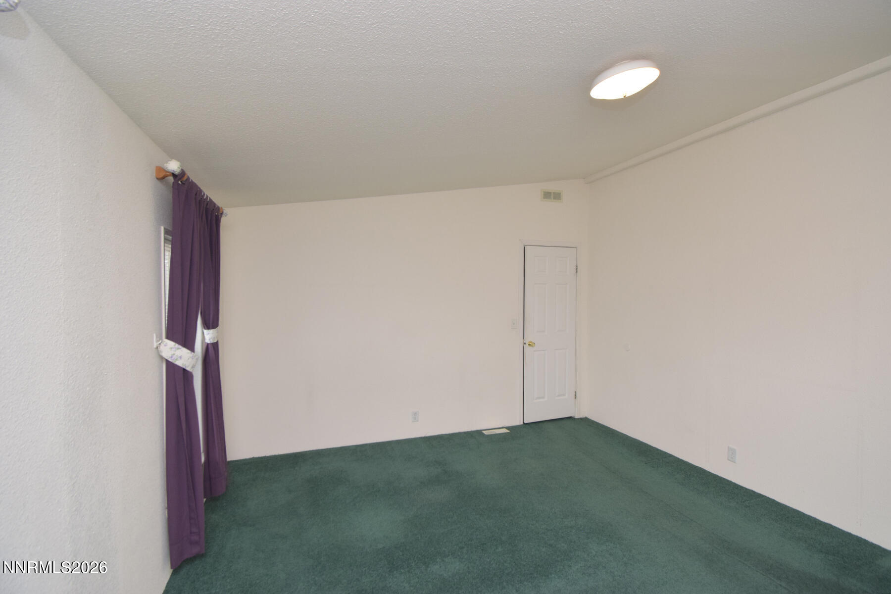 289 Aristocrat Way Reno, NV 89506 - Photo 17 of 30 cDSC_0207 - Copy-Recovered