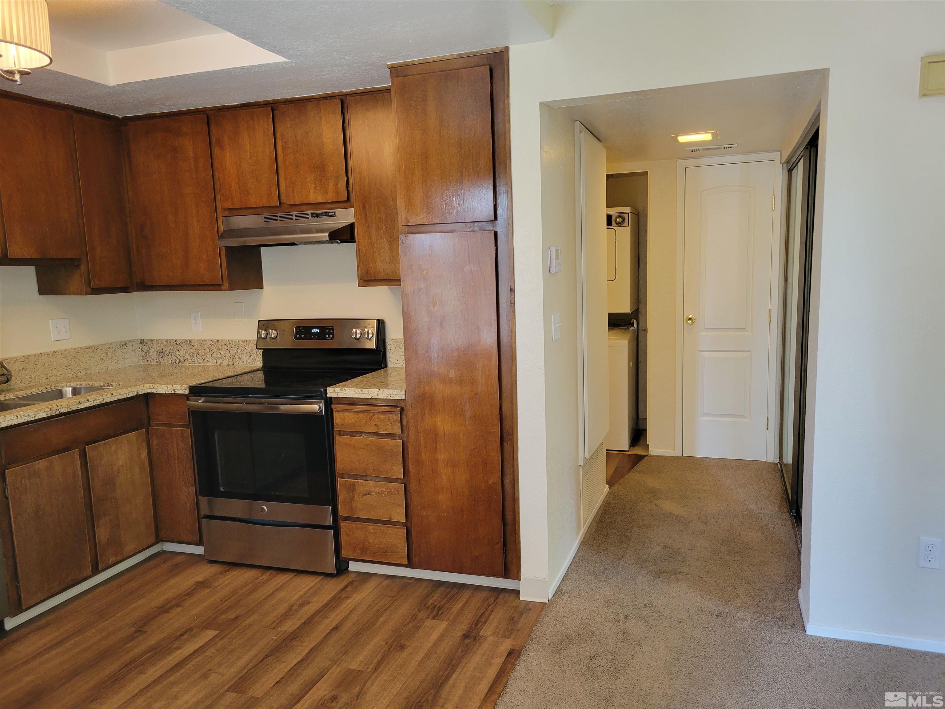 2132 Roundhouse Road Sparks, NV 89431 - Photo 5 of 15 Photo 5