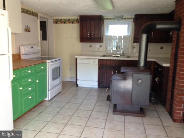 13095 South River Road Sumerduck, VA 22742 - Photo 8 of 15 Interior (General)