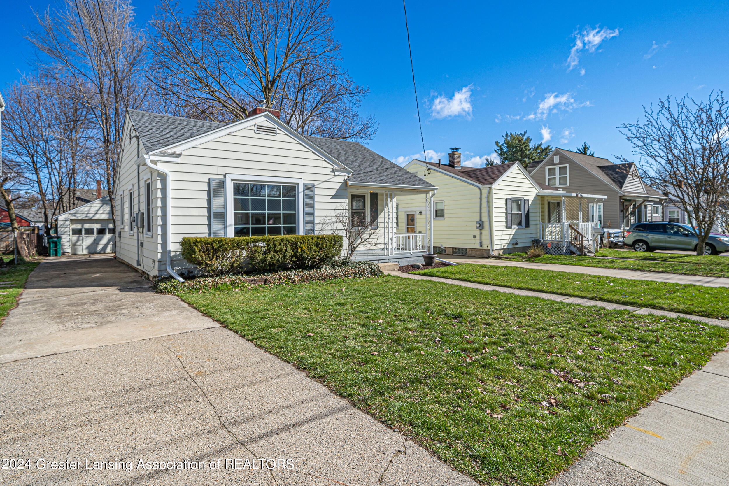 1204 West Rundle Avenue Lansing, MI 48910 - Photo 2 of 24 Front View