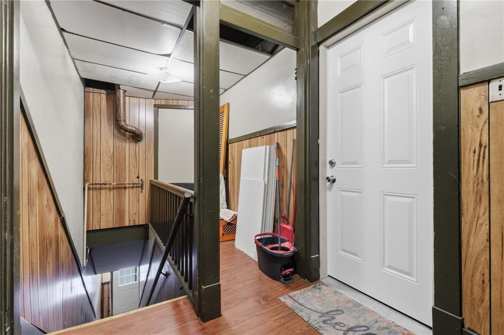 813 Broadway Avenue McKees Rocks, PA 15136 - Photo 21 of 25