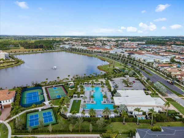 $1,290,000 | 8059 Hobbes Way, Palm Beach Gardens, FL 33418