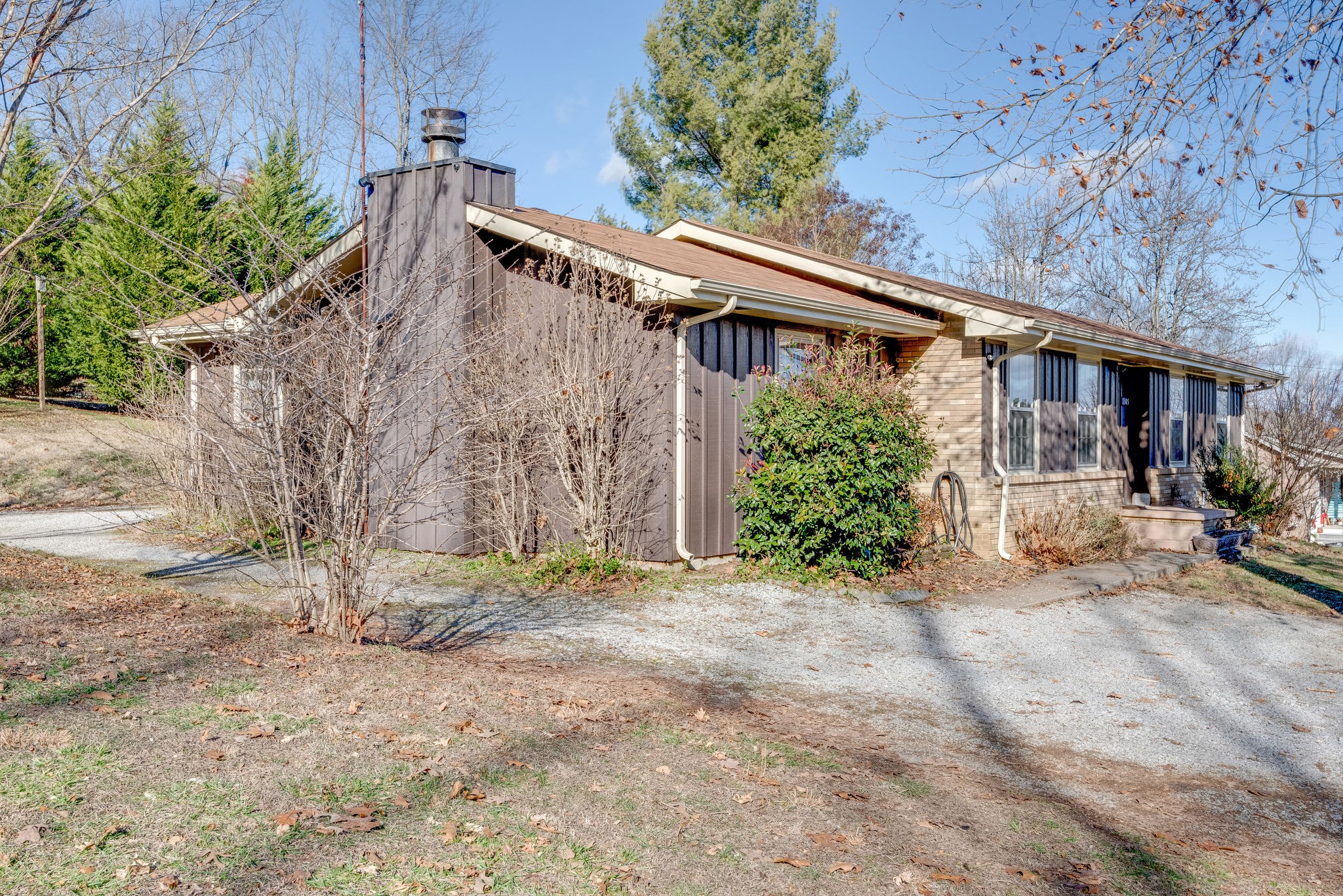 1105 Ridgecrest Drive Dickson, TN 37055 - Photo 5 of 39 Gallery Image 5