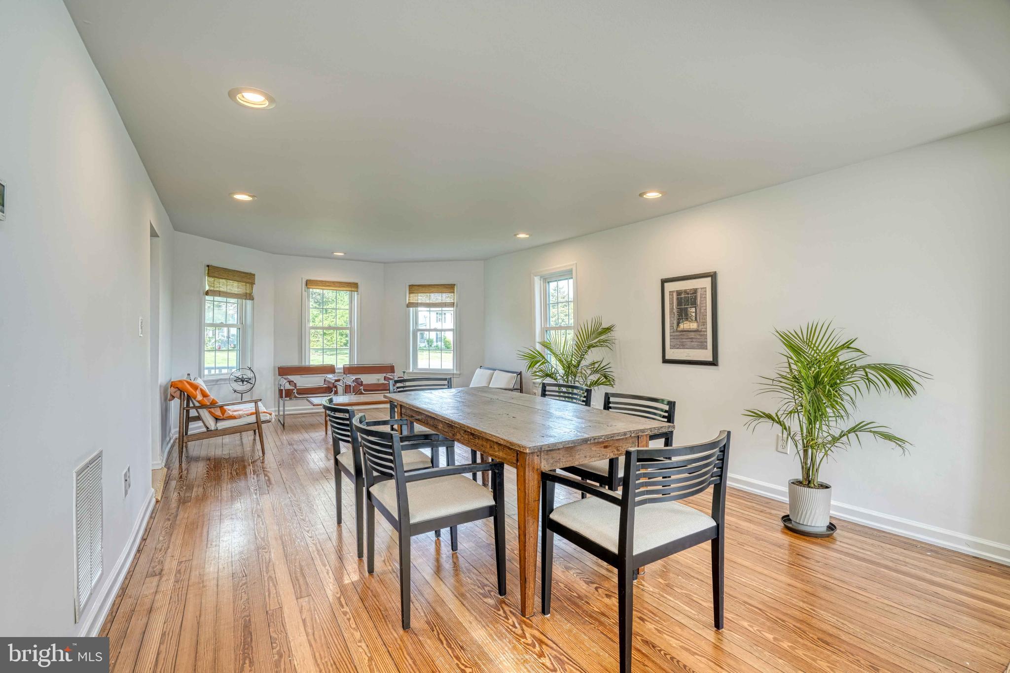 6403 Bozman Neavitt Road Neavitt, MD 21652 - Photo 8 of 30 Living/dining room has terrific light