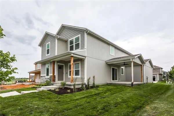 $522,500 | 16827 West 164th Terrace, Olathe, KS 66062