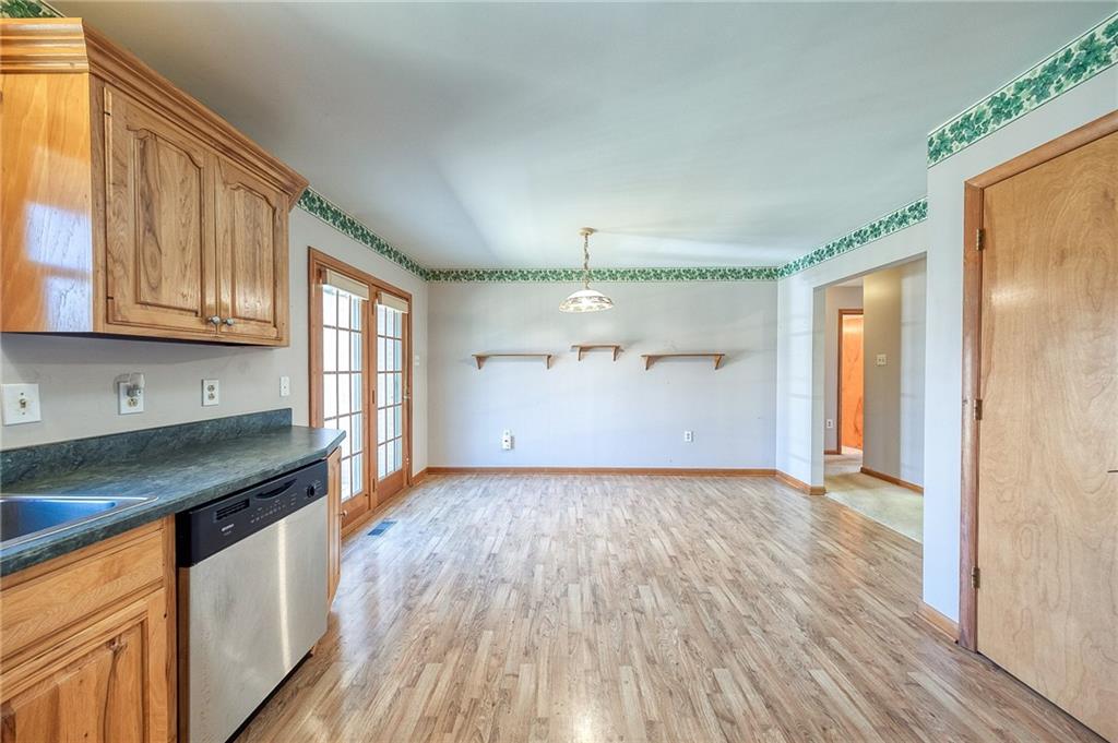 95 Starr Road Cheswick, PA 15024 - Photo 3 of 40