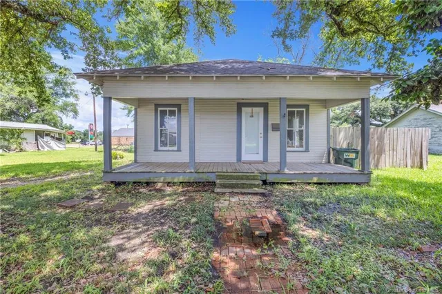 $99,500 | 606 East Center Street, Dequincy, LA 70633