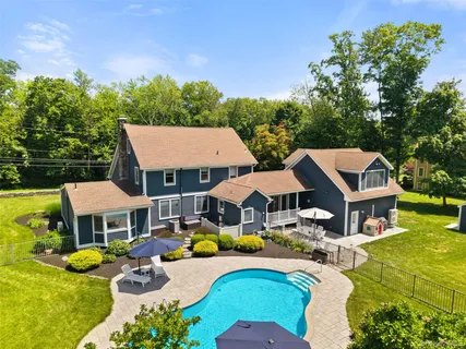 $1,400,000 | 211 Strawtown Road, West Nyack, NY 10994