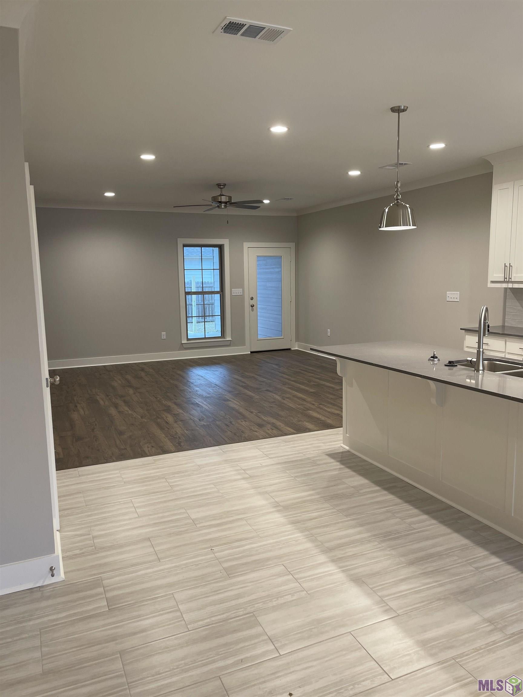 15523 Fieldside Avenue Baton Rouge, LA 70816 - Photo 2 of 21 Gallery Image 2