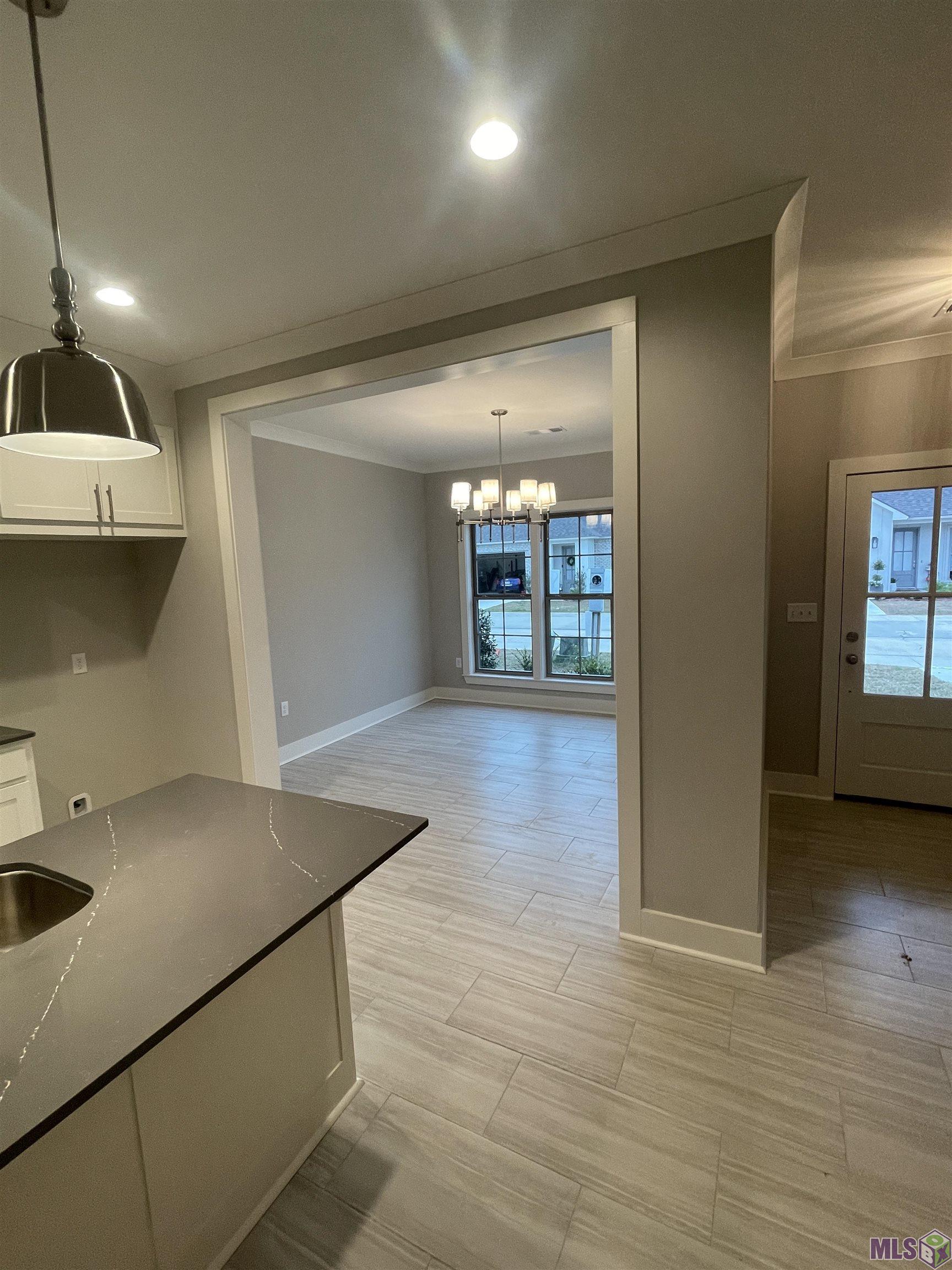 15523 Fieldside Avenue Baton Rouge, LA 70816 - Photo 6 of 21 Gallery Image 6