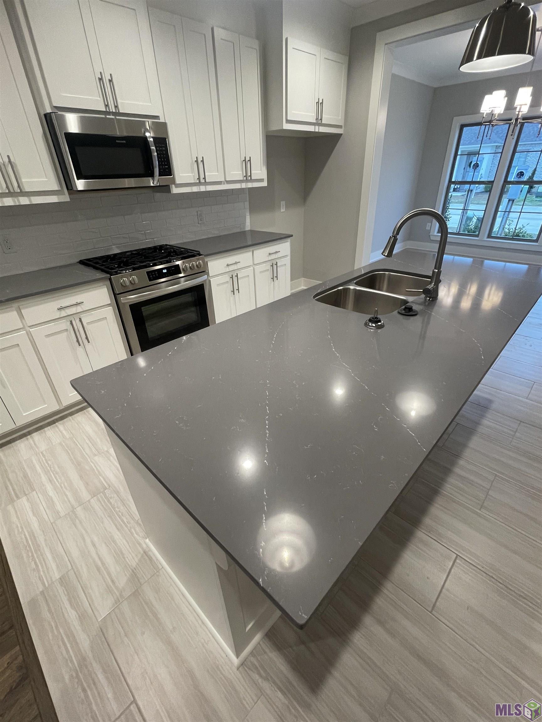 15523 Fieldside Avenue Baton Rouge, LA 70816 - Photo 7 of 21 Gallery Image 7
