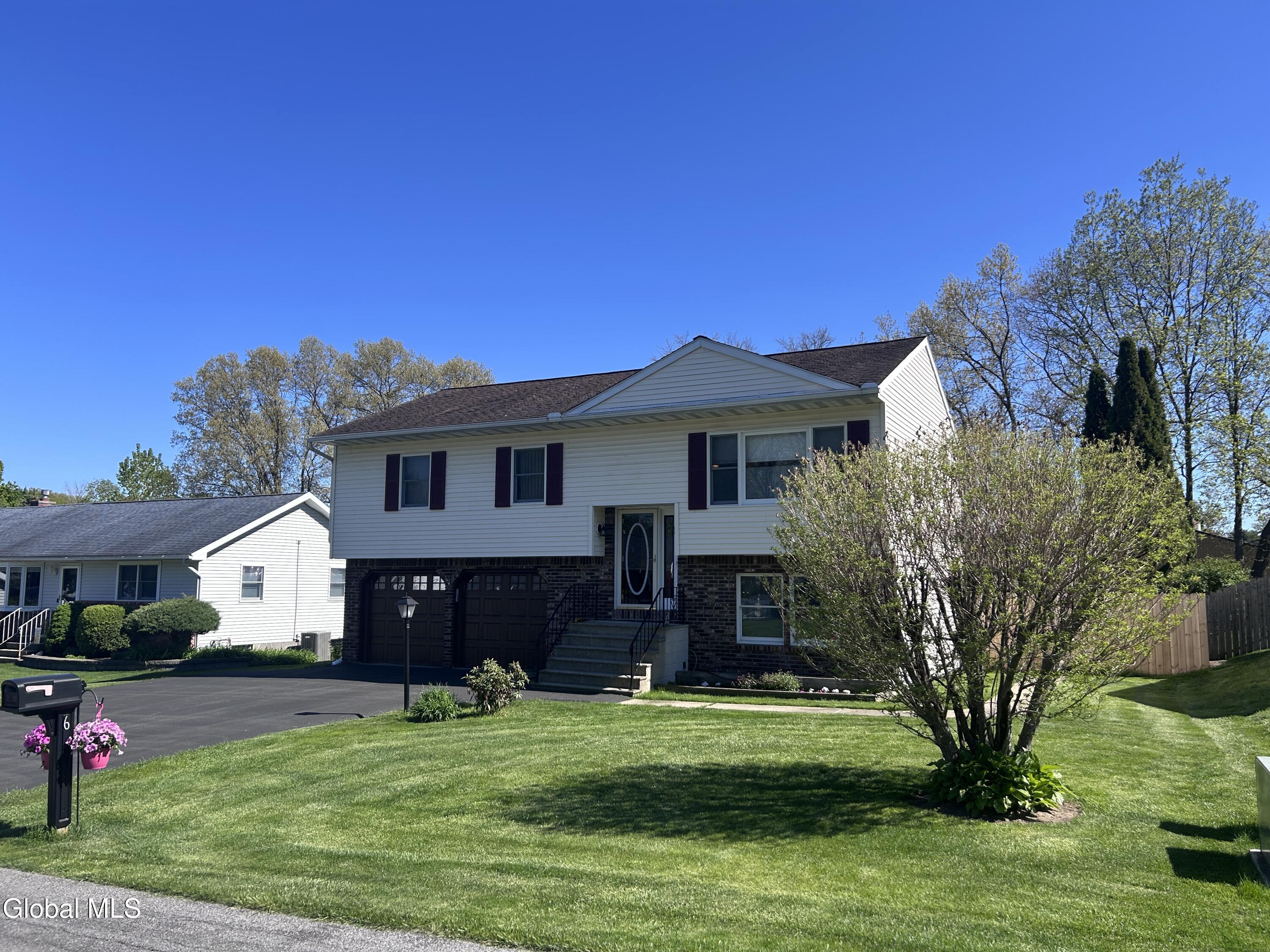 6 Rolling Hills Road Colonie, NY 12309 - Photo 2 of 61 IMG_5573