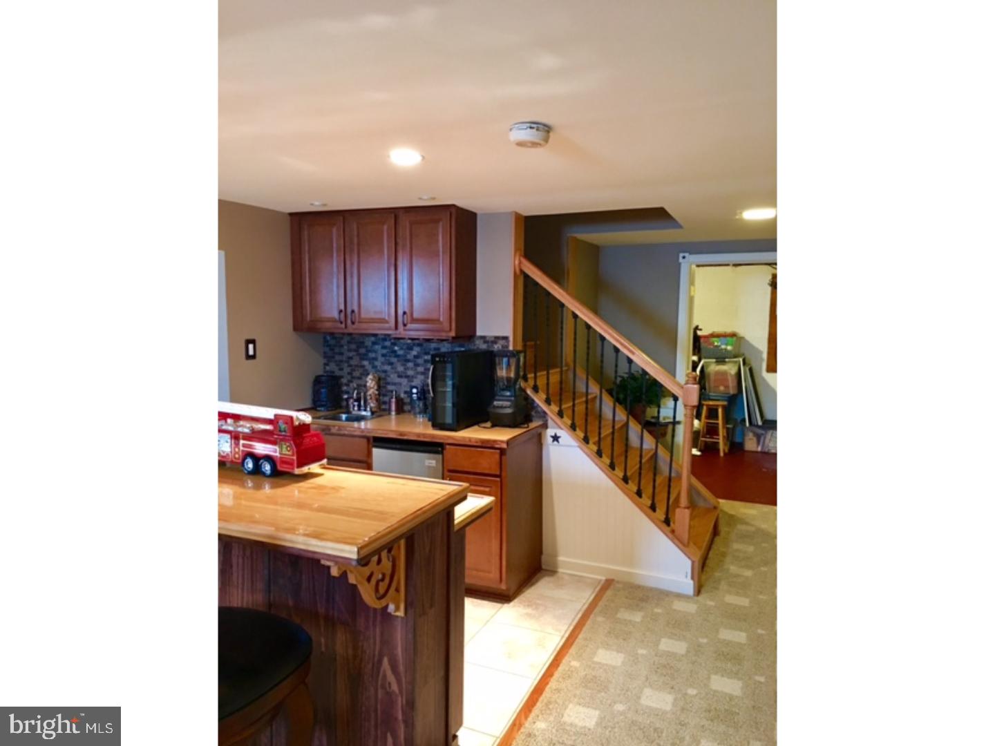 141 Township Road Oxford, PA 19363 - Photo 17 of 24 Wet Bar