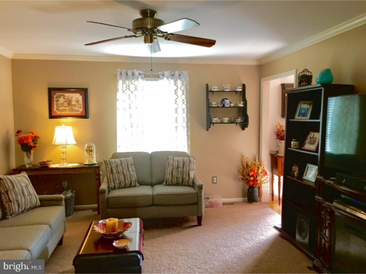 141 Township Road Oxford, PA 19363 - Photo 6 of 24 Family Room