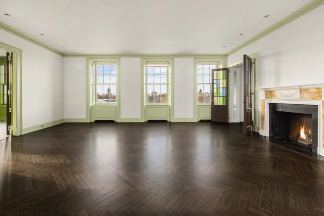 $17,000,000 | 1030 5th Avenue, Unit 8W | Upper East Side