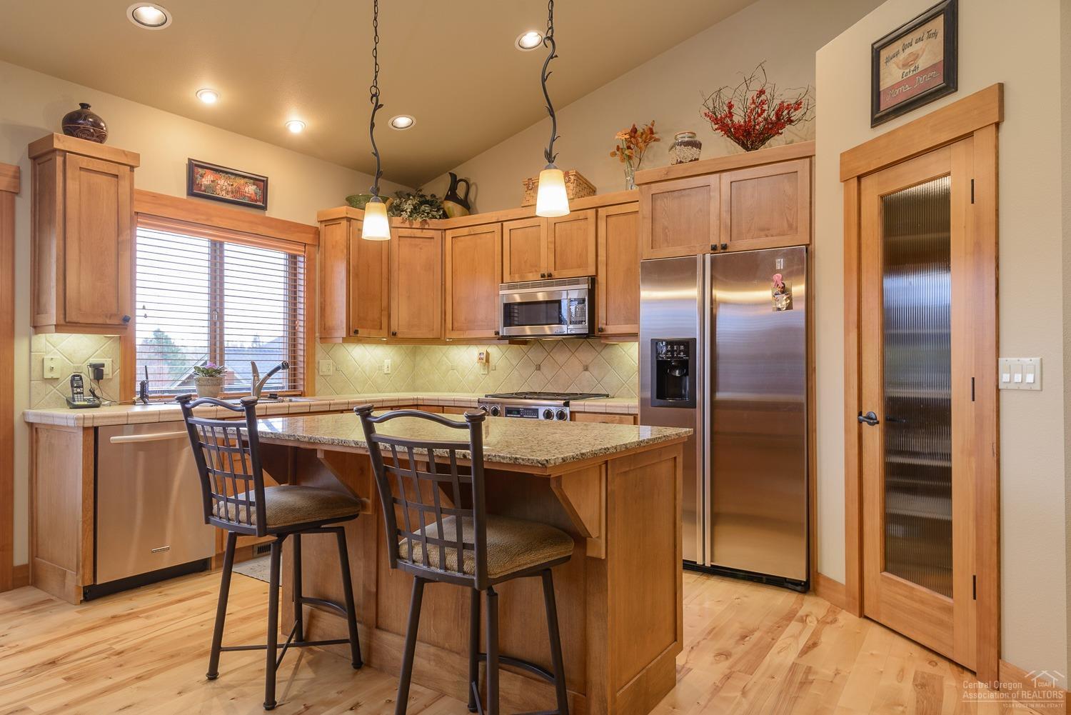 61440 Elder Ridge Street Bend, OR 97702 - Photo 5 of 25 Additional Photo