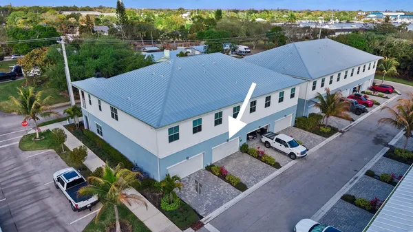$795,000 | 4692 Southeast Manatee Terrace, Stuart, FL 34997