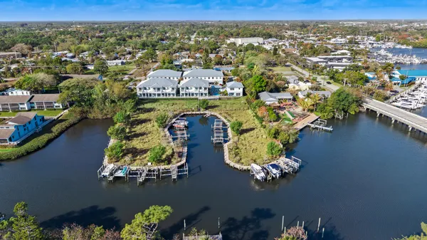 $795,000 | 4692 Southeast Manatee Terrace, Stuart, FL 34997