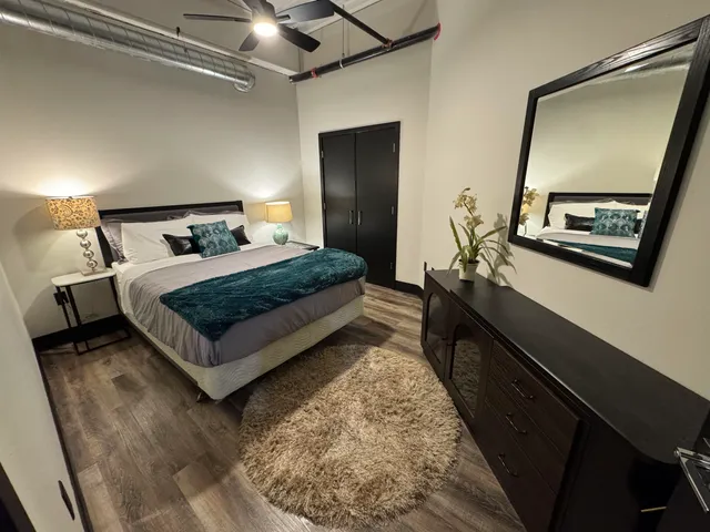 $1,295 | 200 West College Avenue, Appleton, WI 54911