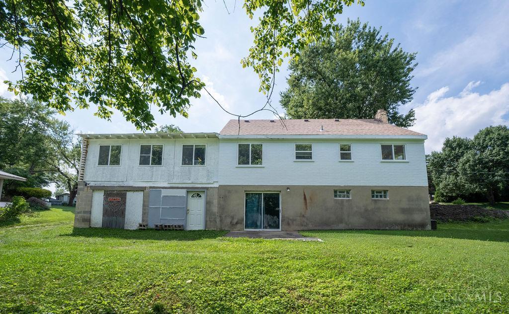 3036 Fiddlers Green Road Cincinnati, OH 45248 - Photo 9 of 38